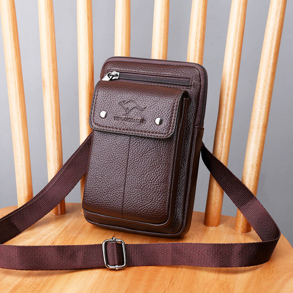 Meeste kandiline kott kirja ja lukuga