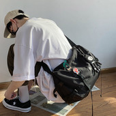 Suur tekstiilist õlakott plastikkinnitustega