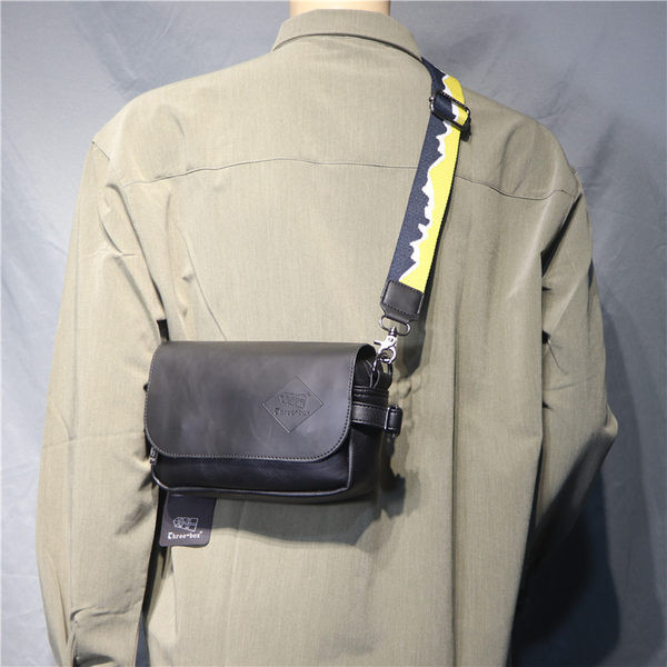 Moodne meeste nahast kott musta värvi õlale