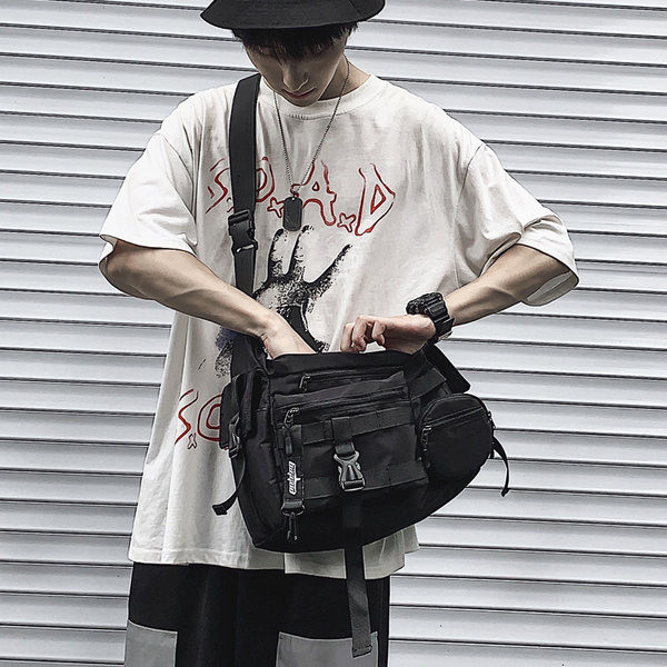 Nagyméretű textil táska sok zsebbel