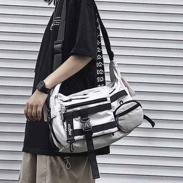 Nagyméretű textil táska sok zsebbel