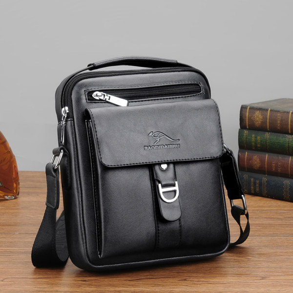 Vīriešu soma no eko ādas un metāla elementa