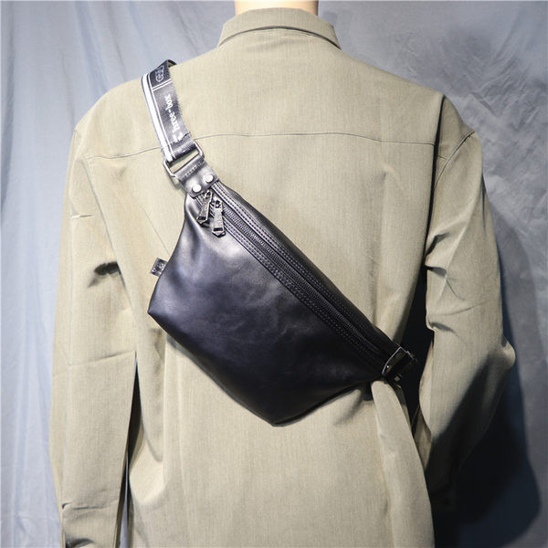 Jauna modeļa vīriešu soma no eko ādas ar rāvējslēdzēju melnā krāsā