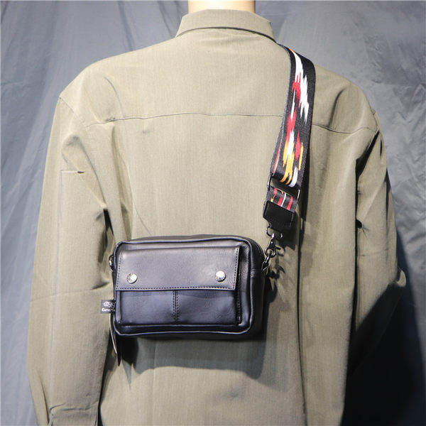 Vabaaja meeste kunstnahast kott esitaskuga