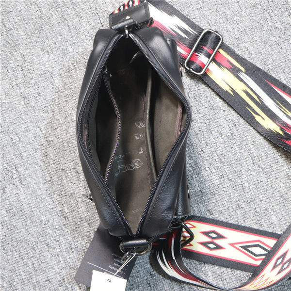 Vabaaja meeste kunstnahast kott esitaskuga