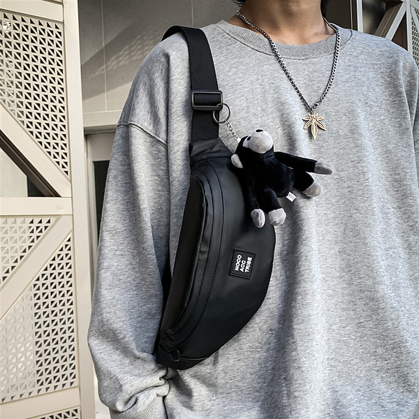 Vīriešu ikdienas plecu soma ar uzrakstu