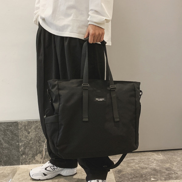 Suur tekstiilist kott trükiga