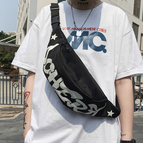 Igapäevane meeste kott kirjadega