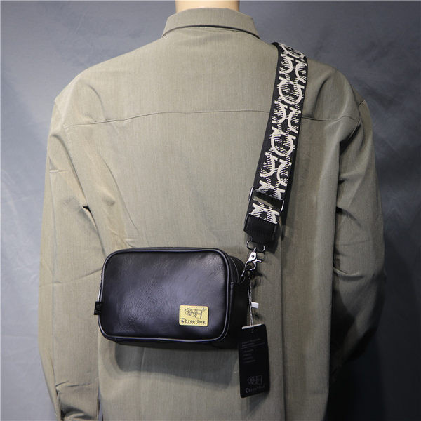 Moderna eko ādas soma ar tekstila pleca rokturi