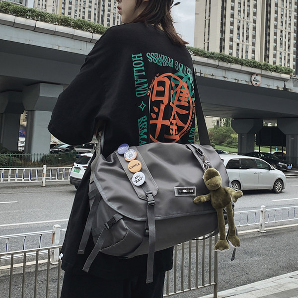 Μεγάλη τσάντα ώμου