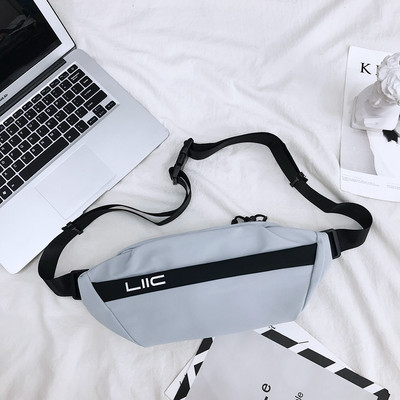 Sportlik ja igapäevane meeste tekstiilist kott - puhas mudel