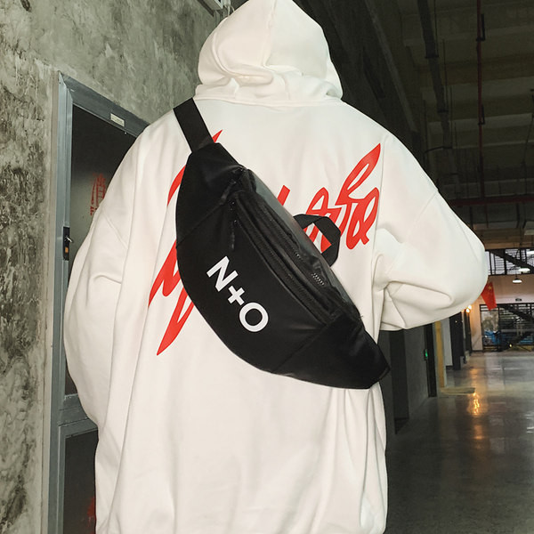 Ikdienas vīriešu soma ar uzrakstu un rāvējslēdzēju divās krāsās