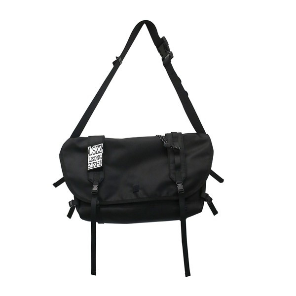 Plastkinnitustega õlakott meestele