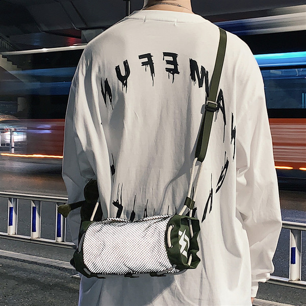 Vīriešu soma ar sietu un rāvējslēdzēju