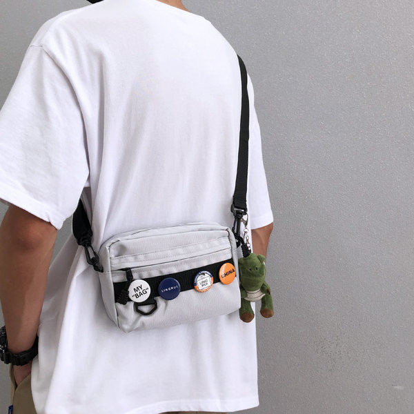 Lezser férfi textiltáska hosszú füllel