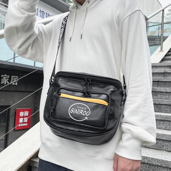 Vīriešu eko ādas soma ar uzrakstiem