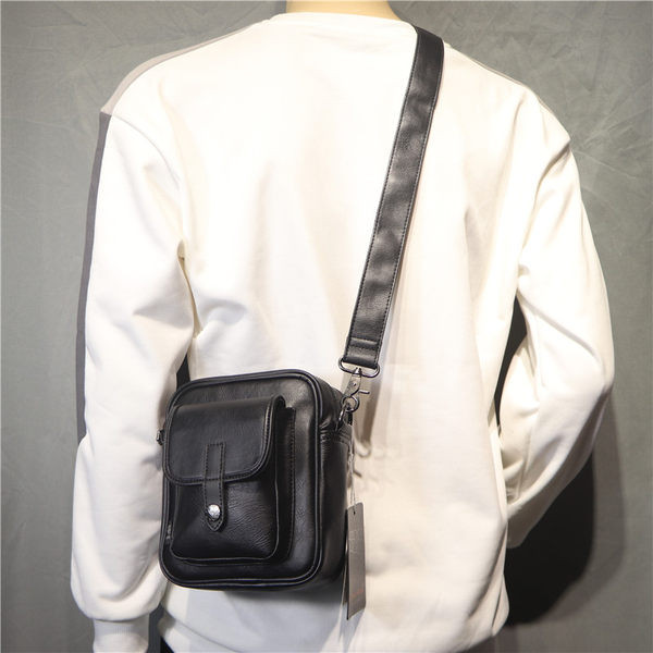 Ikdienas vīriešu soma no eko ādas ar priekšējo kabatu