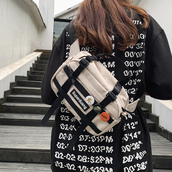 Jauna modeļa vīriešu soma ar sprādzēm un nozīmītēm