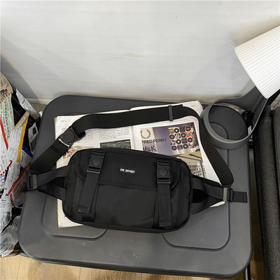 Πολύχρωμη αντρική τσάντα με πόρπες