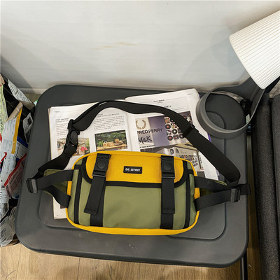 Πολύχρωμη αντρική τσάντα με πόρπες