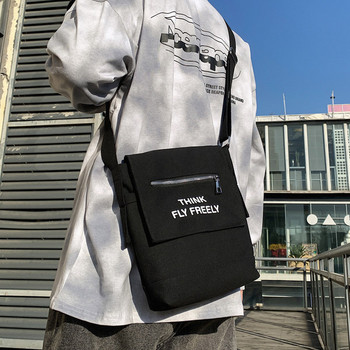 Мъжка чанта за рамо-с надписи и цип