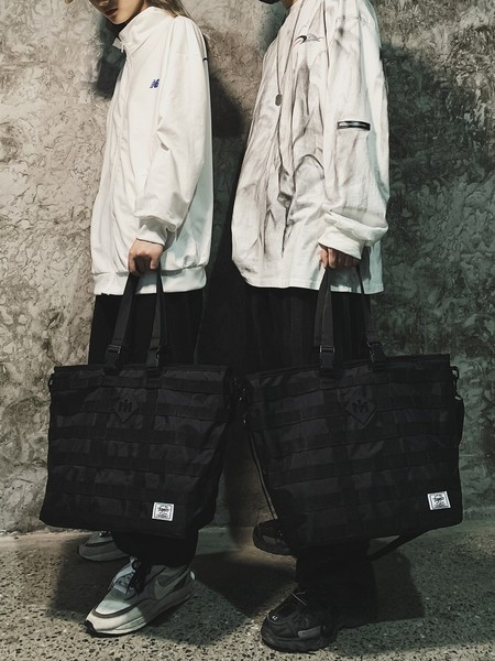 Μεγάλη υφασμάτινη τσάντα με κοντές και μακριές λαβές