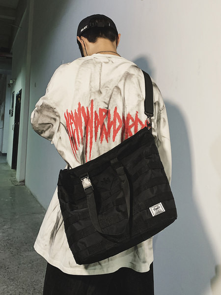 Μεγάλη υφασμάτινη τσάντα με κοντές και μακριές λαβές