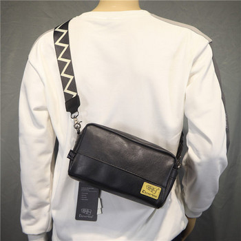 Нов модел мъжка чанта от еко кожа с текстилна дръжка за рамо 