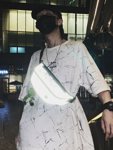 Punk tipa tekstila soma krūtīm