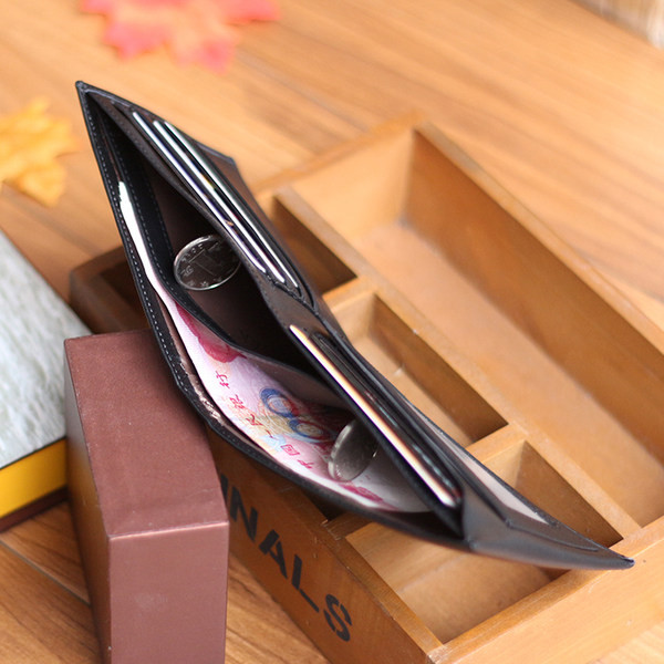 Férfi bőr pénztárca bankkártya rekesszel