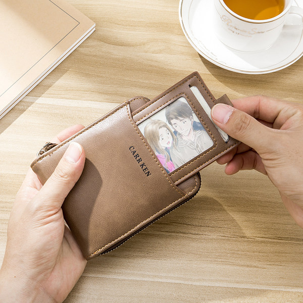 Vīriešu ādas maks ar nodalījumiem banknotēm un kredītkartēm