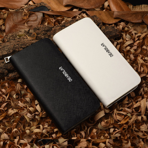 Vīriešu ikdienas maciņš ar uzrakstu un rāvējslēdzēju