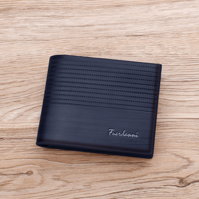 Férfi bőr pénztárca rekesszel személyes iratok és bankkártyák számára