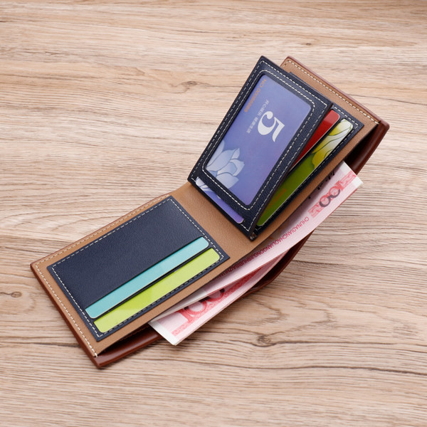 Férfi bőr pénztárca rekesszel személyes iratok és bankkártyák számára