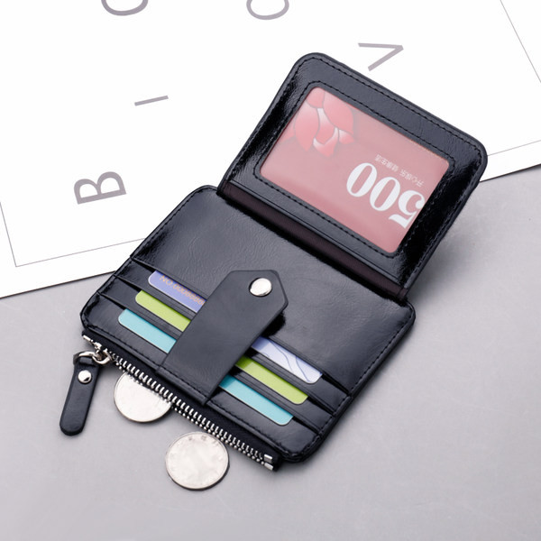 Ādas maks ar kredītkaršu nodalījumiem un monētu kabatu