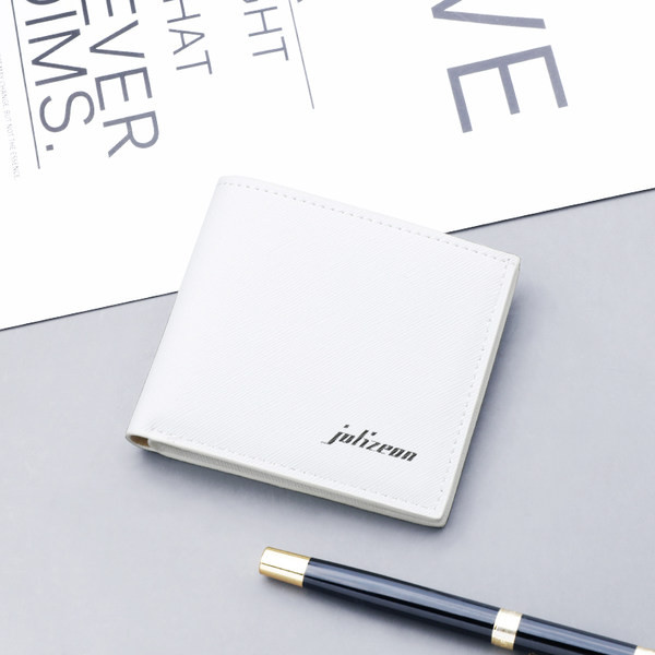 Vīriešu mazais maciņš ar uzrakstu