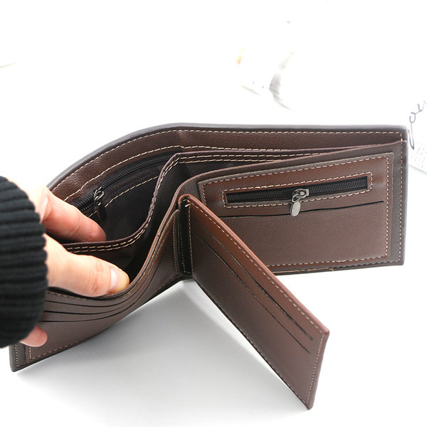 Moderns vīriešu maks ar mākslīgās ādas emblēmu