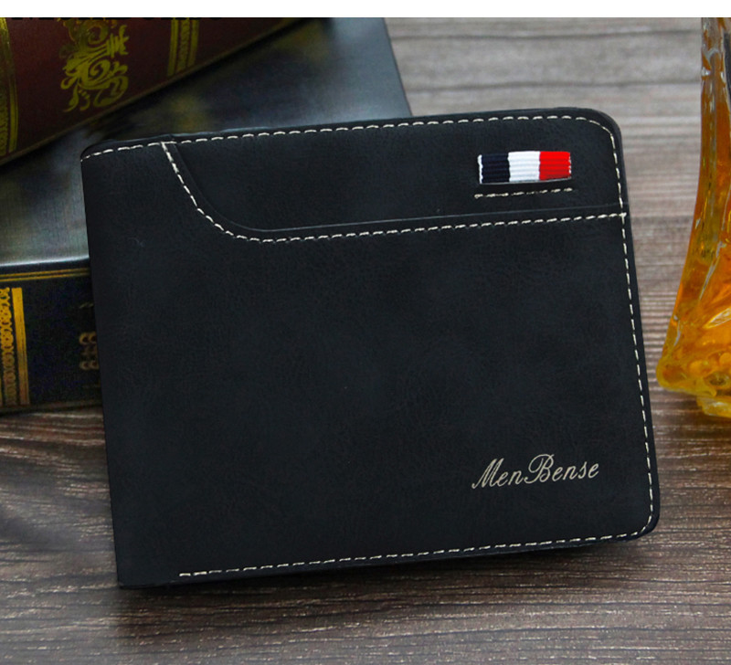 Vīriešu ādas maks no eko ādas ar nodalījumiem kartēm un banknotēm