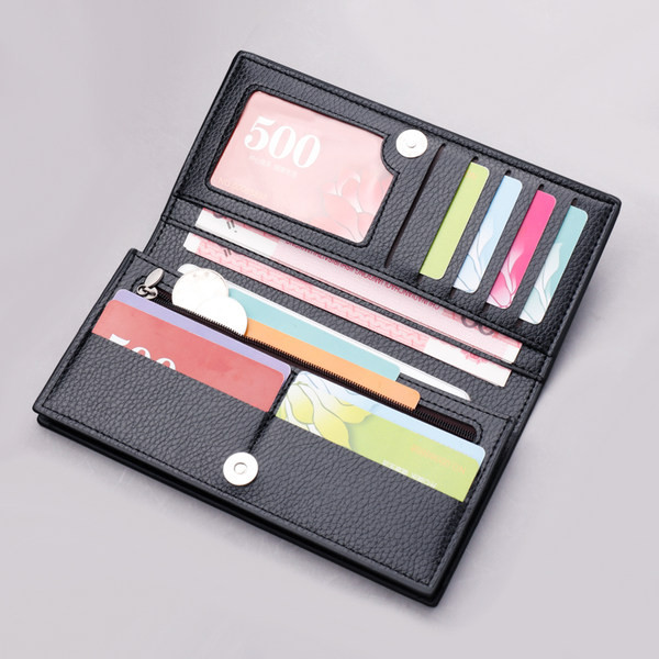 Bőr pénztárca felirattal és csattal