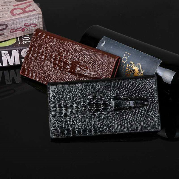 Vīriešu maks ar reljefu ādu un debetkartes nodalījumu