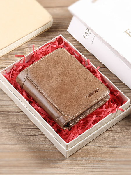 Uue mudeli kunstnahast mitme lahtriga meeste rahakott