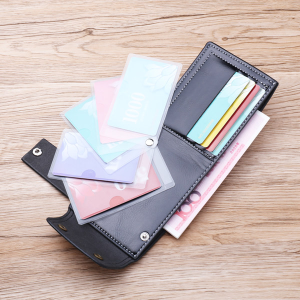 Ανδρικό πορτοφόλι από οικολογικό δέρμα με μεταλλικό κούμπωμα