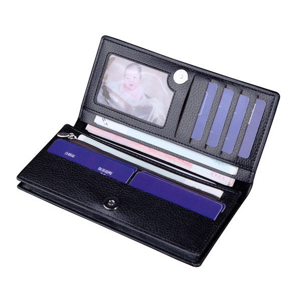 Moderns vīriešu maks ar uzrakstu