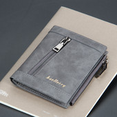 Modern pénztárca felirattal és cipzárral