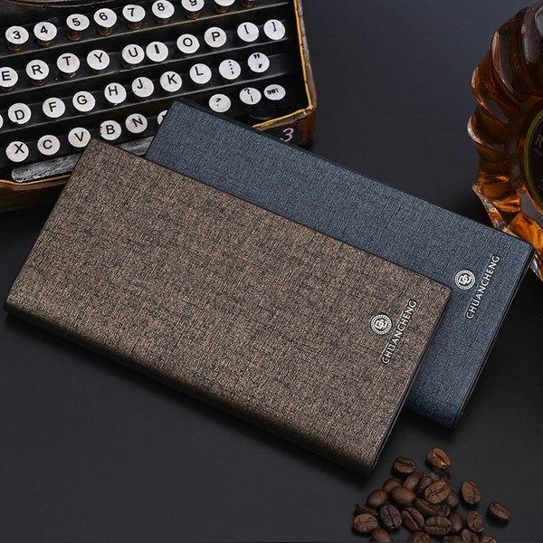 Vīriešu maks divi modeļi ar uzrakstu un metāla elementu