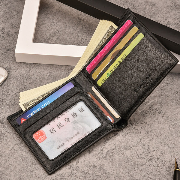 Ruudukujulise kirjaga meeste rahakott