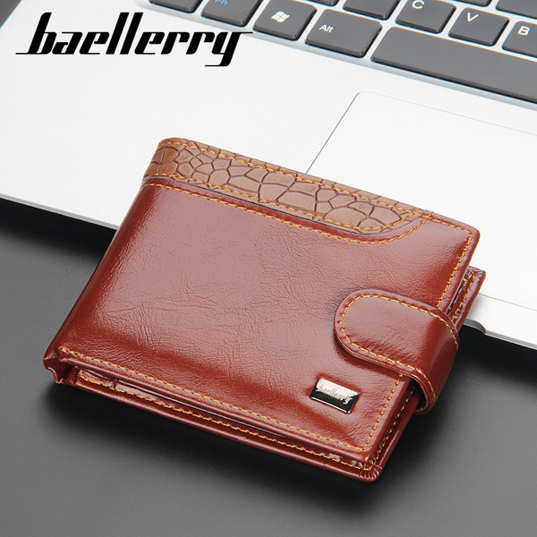 Aktuāls vīriešu maks ar aizdari