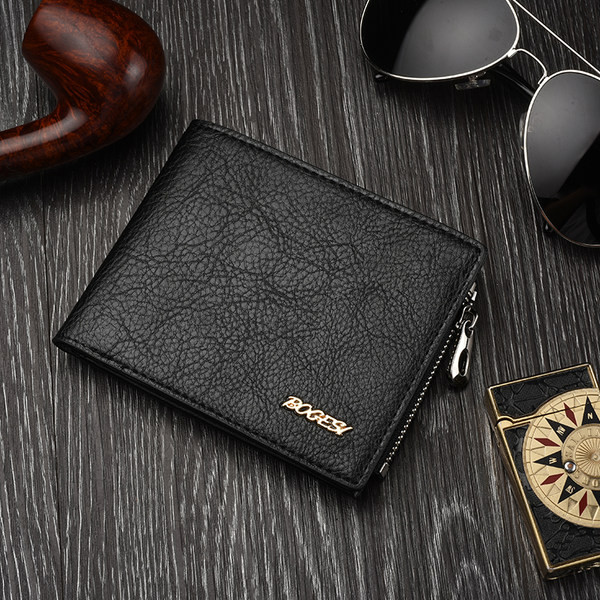 Jauna modeļa maciņš no eko ādas ar metāla elementu un rāvējslēdzēju