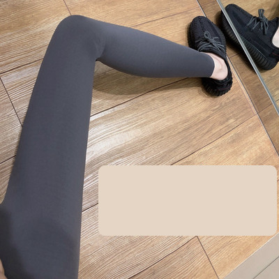 Sieviešu elastīgi legingi pelēkā un melnā krāsā