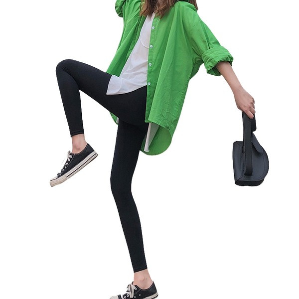 Sieviešu elastīgi legingi pelēkā un melnā krāsā